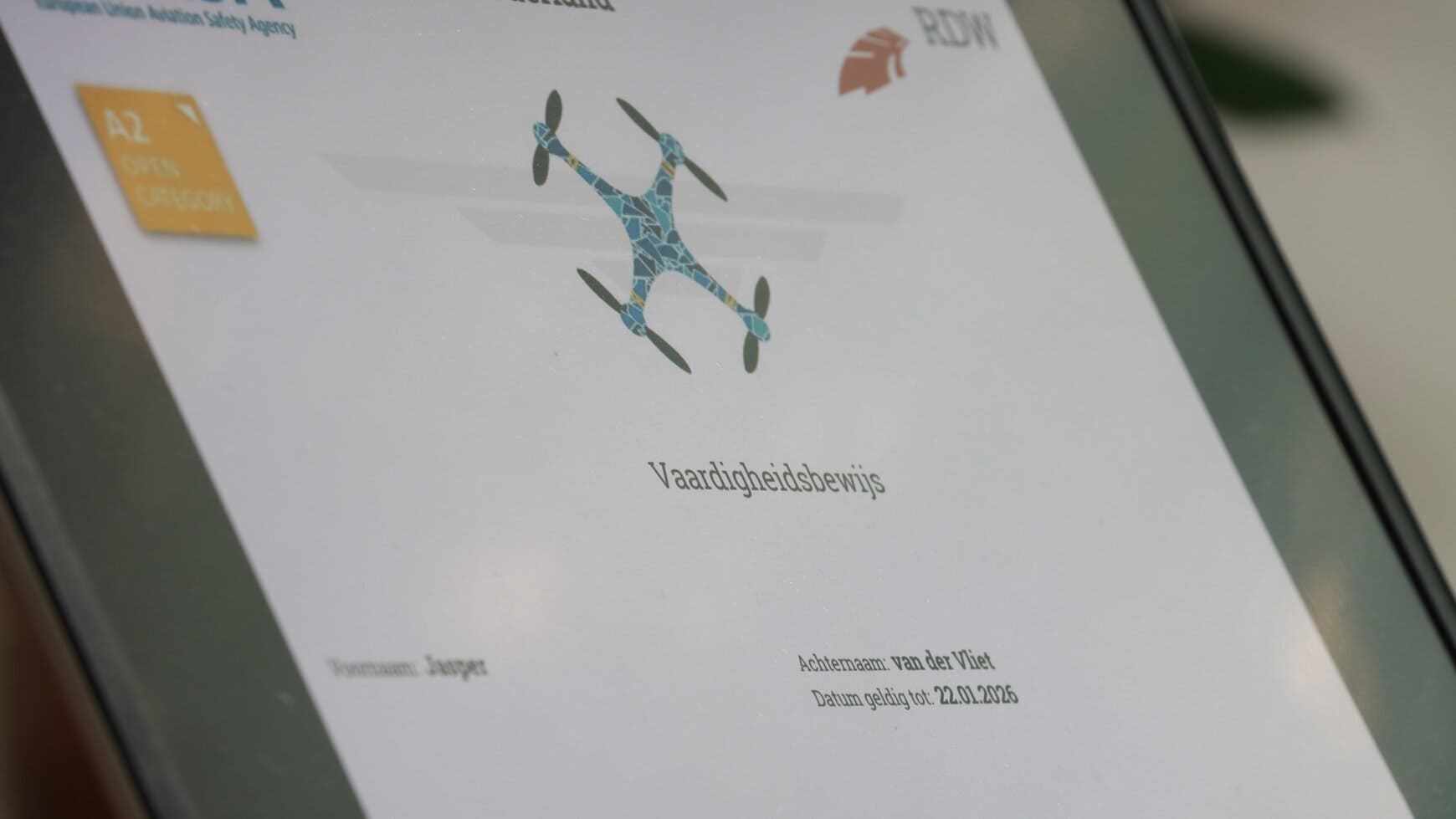drone A2 vliegbewijs open categorie op computer drone A2 vliegbewijs open categorie