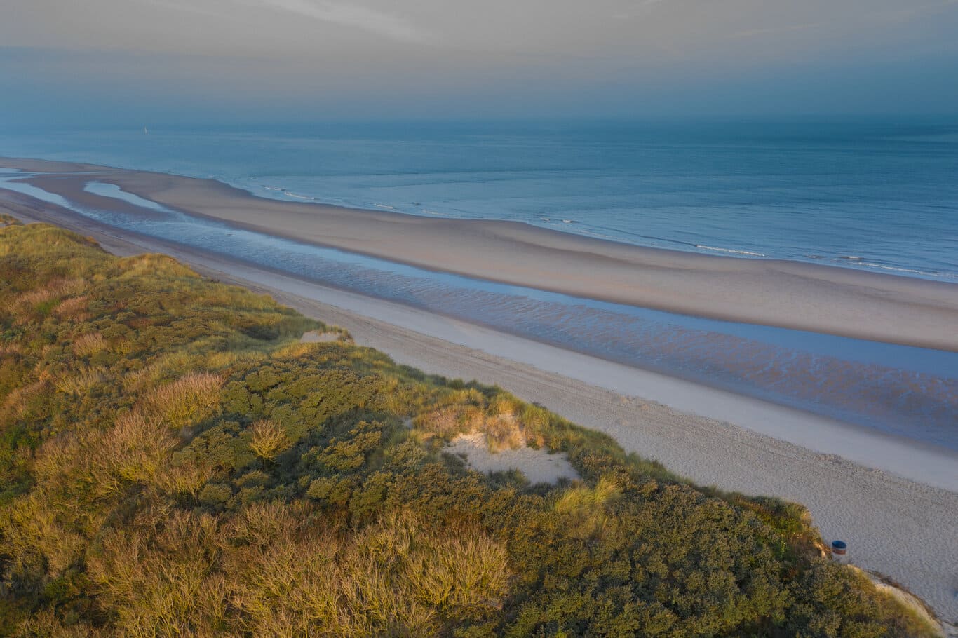 Gouden uurtje drone foto Gouden uurtje drone foto