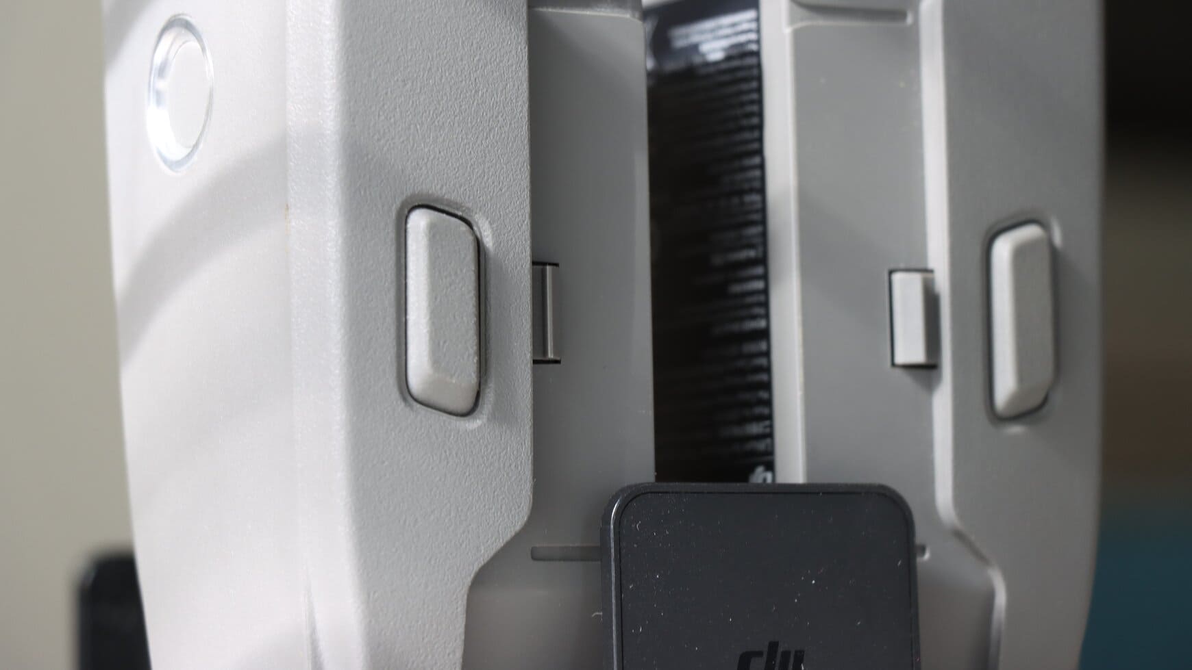 een intelligente oplader laadt eerst de meest volle batterij op meerdere batterijen opladen charging hub